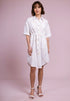 Robe brodé